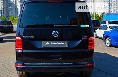 Минивэн Volkswagen Multivan 2017 в 
