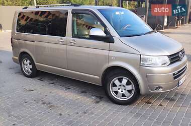 Минивэн Volkswagen Multivan 2005 в Львове