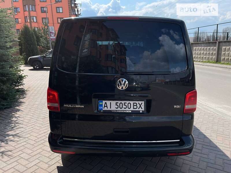 Минивэн Volkswagen Multivan 2012 в Киеве