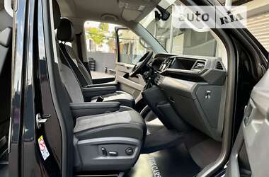 Минивэн Volkswagen Multivan 2023 в 
