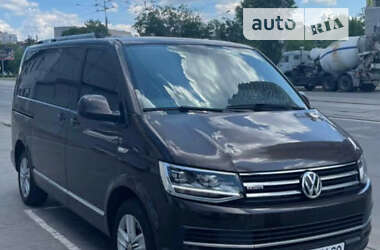 Минивэн Volkswagen Multivan 2017 в Днепре