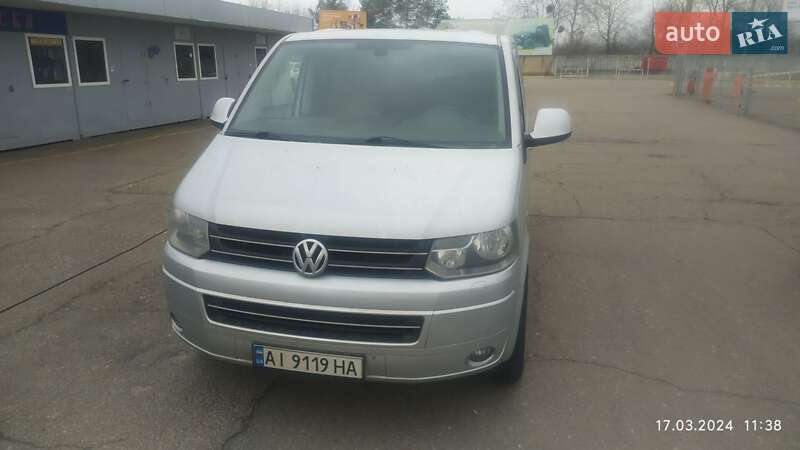 Минивэн Volkswagen Multivan 2012 в Киеве