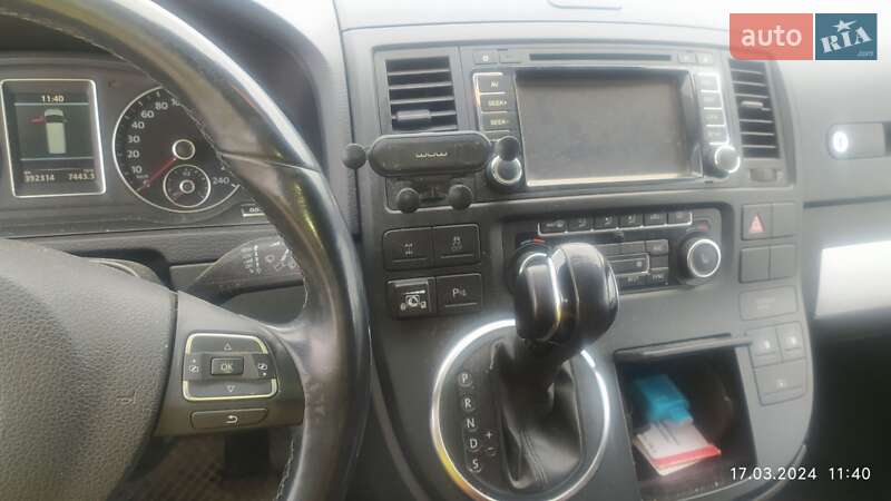 Минивэн Volkswagen Multivan 2012 в Киеве