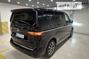 Минивэн Volkswagen Multivan 2021 в Киеве