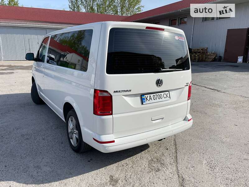 Минивэн Volkswagen Multivan 2017 в Киеве
