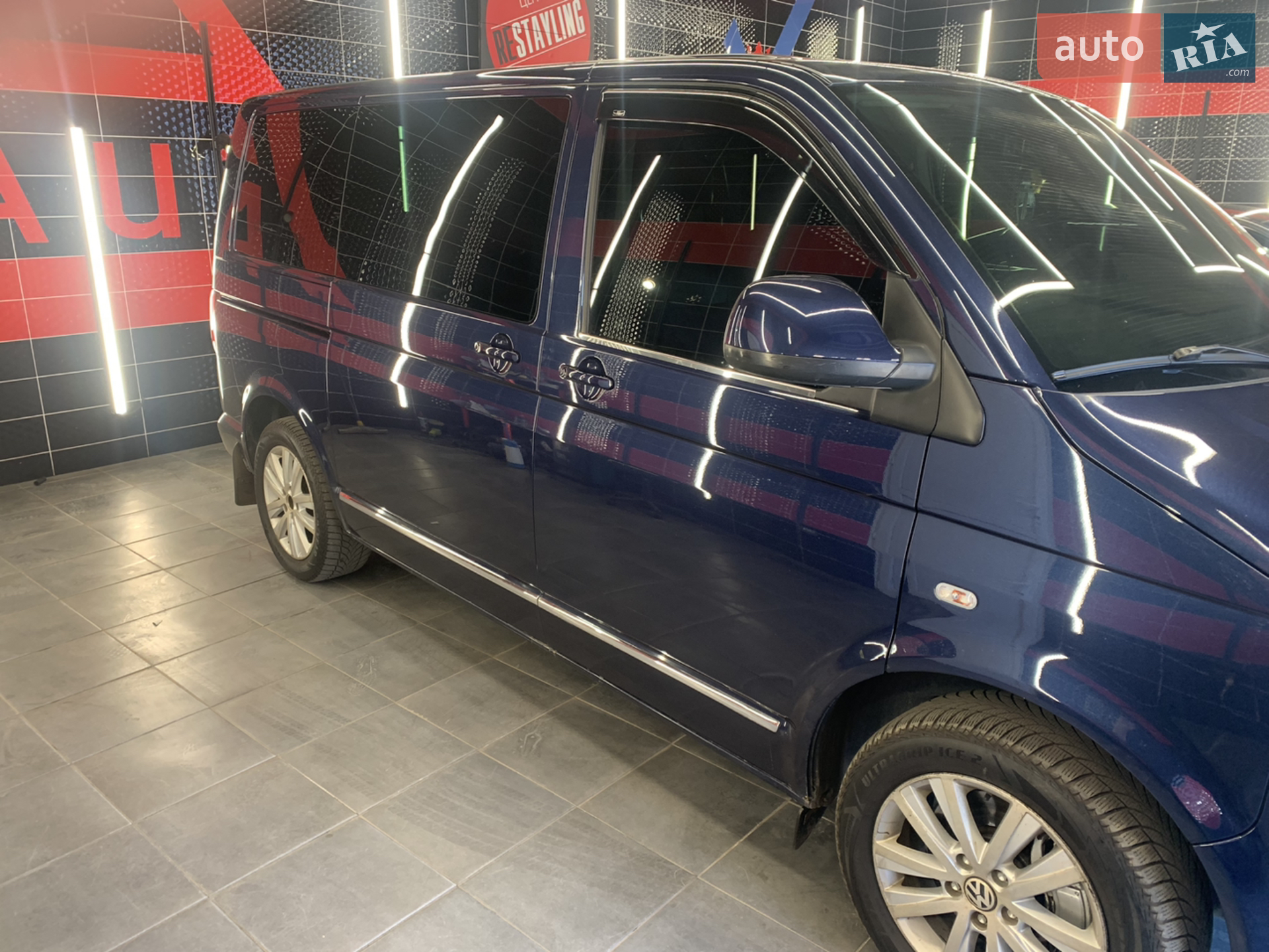 2011 Volkswagen Multivan - мініатюра 11