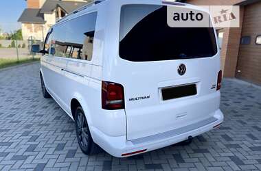 Минивэн Volkswagen Multivan 2013 в Ровно