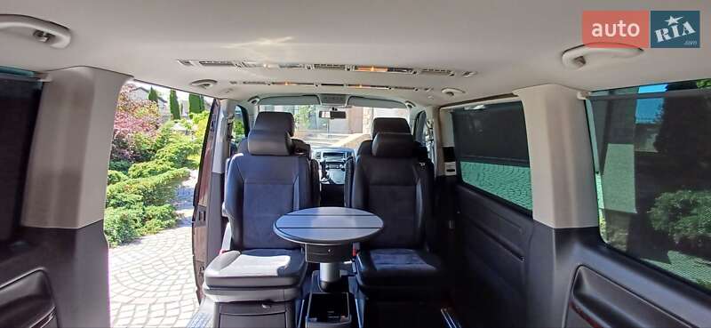 Мінівен Volkswagen Multivan 2012 в Києві