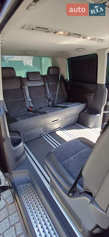 Мінівен Volkswagen Multivan 2012 в Києві