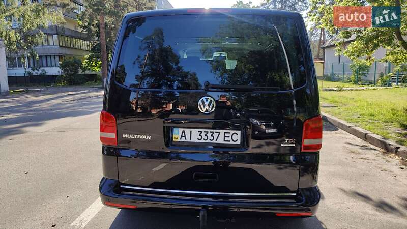 Минивэн Volkswagen Multivan 2015 в Киеве