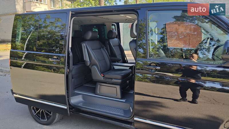 Минивэн Volkswagen Multivan 2015 в Киеве