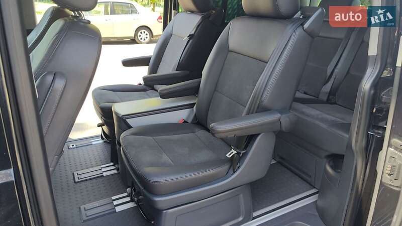 Минивэн Volkswagen Multivan 2015 в Киеве