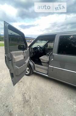 Мінівен Volkswagen Multivan 2000 в 