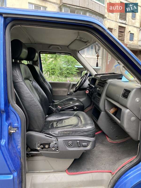 Минивэн Volkswagen Multivan 2003 в Киеве фото 5 Минивэн Volkswagen Multivan 2003 в Киеве