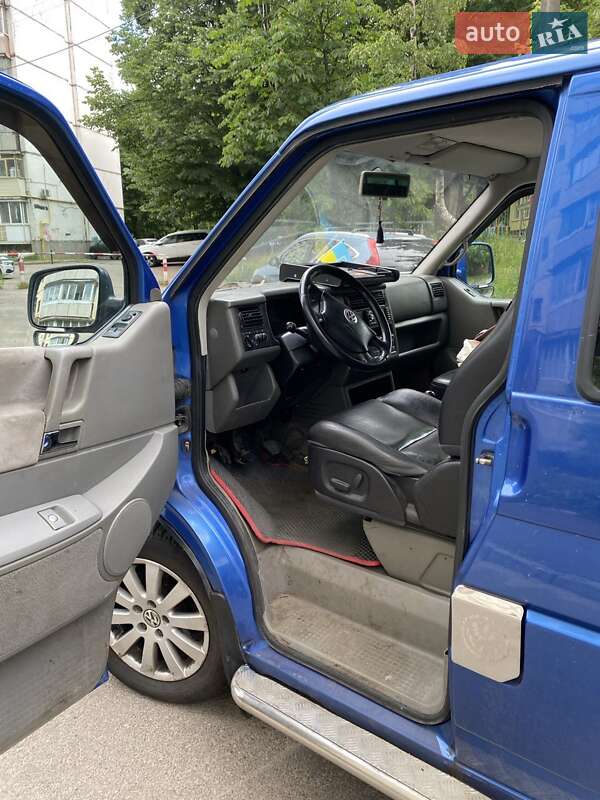 Минивэн Volkswagen Multivan 2003 в Киеве фото 16 Минивэн Volkswagen Multivan 2003 в Киеве