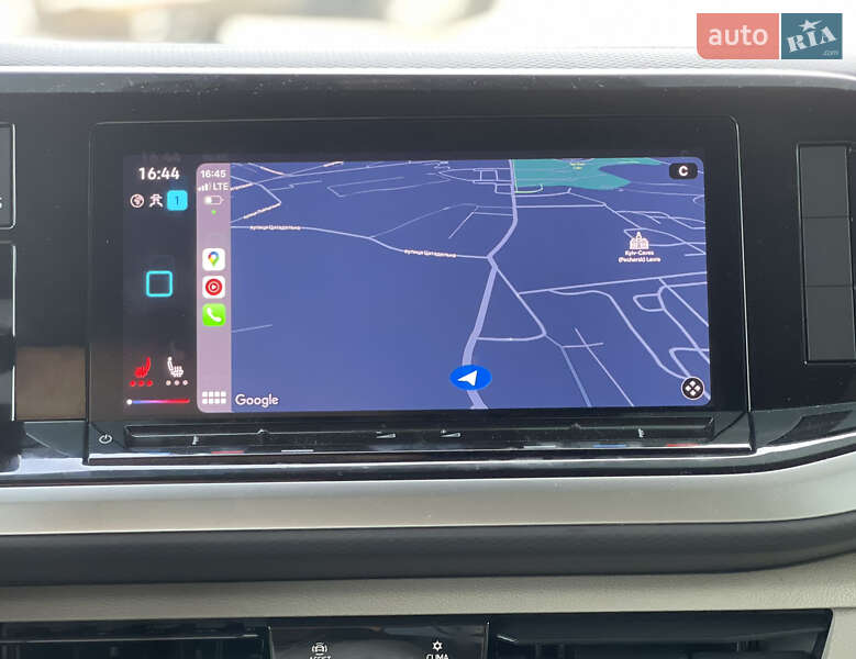 Минивэн Volkswagen Multivan 2023 в Киеве