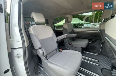 Минивэн Volkswagen Multivan 2023 в 