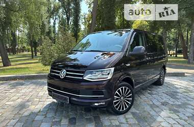 Минивэн Volkswagen Multivan 2016 в Киеве