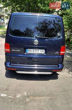 Минивэн Volkswagen Multivan 2012 в Черноморске
