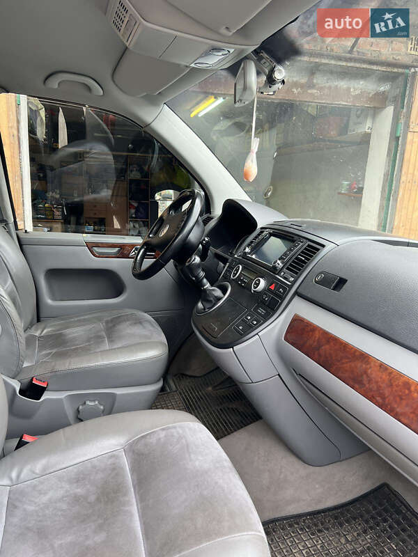 Мінівен Volkswagen Multivan 2008 в Києві