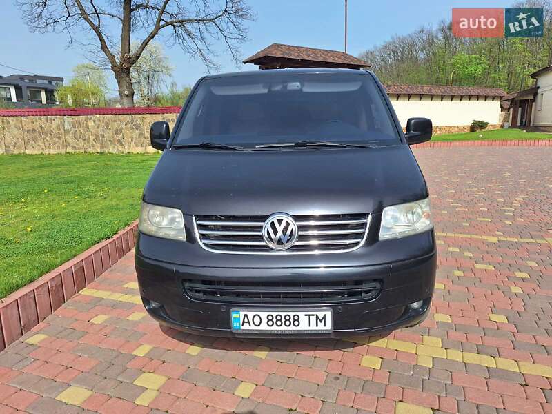 Минивэн Volkswagen Multivan 2008 в Ужгороде