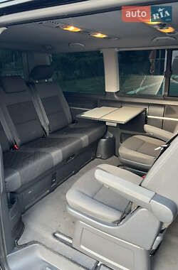 Минивэн Volkswagen Multivan 2012 в 