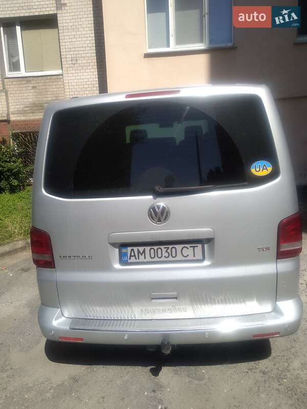 Минивэн Volkswagen Multivan 2010 в Коростышеве