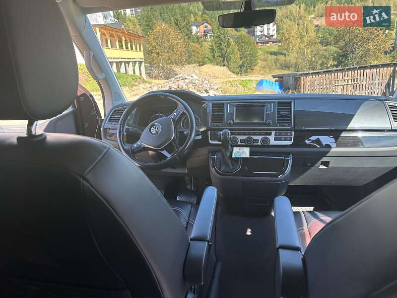 Минивэн Volkswagen Multivan 2017 в Ивано-Франковске