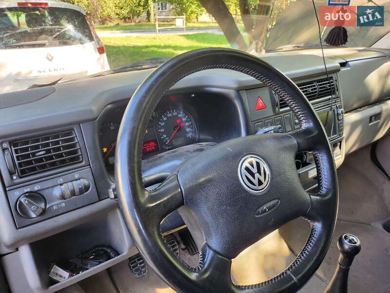 Минивэн Volkswagen Multivan 2003 в Ивано-Франковске