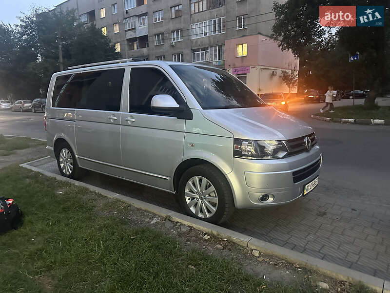 Мінівен Volkswagen Multivan 2011 в Стрию