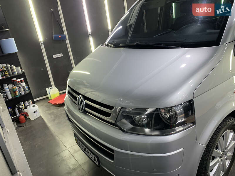 Мінівен Volkswagen Multivan 2011 в Стрию
