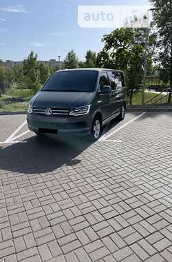 Минивэн Volkswagen Multivan 2016 в Киеве