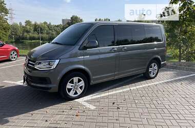 Минивэн Volkswagen Multivan 2016 в Киеве