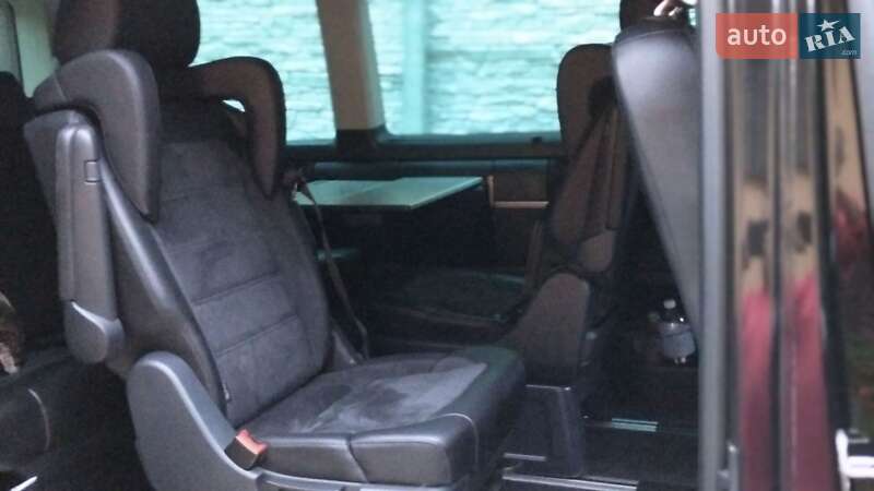 Минивэн Volkswagen Multivan 2017 в Киеве фото 9 Минивэн Volkswagen Multivan 2017 в Киеве
