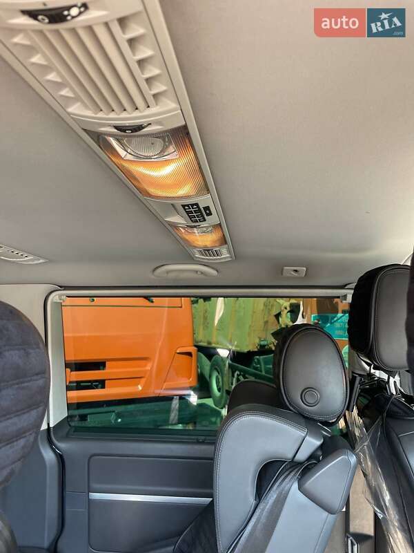 Минивэн Volkswagen Multivan 2014 в Киеве