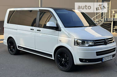 Мінівен Volkswagen Multivan 2014 в Києві