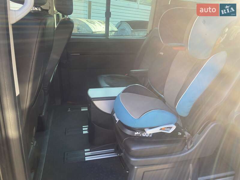 Минивэн Volkswagen Multivan 2018 в Киеве