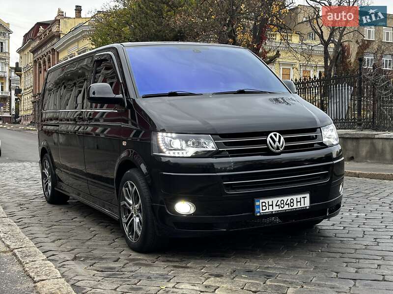 Минивэн Volkswagen Multivan 2010 в Одессе