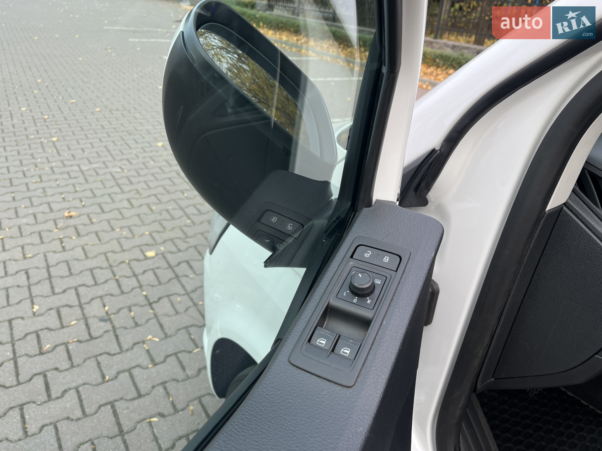 2017 Volkswagen Multivan - мініатюра 11