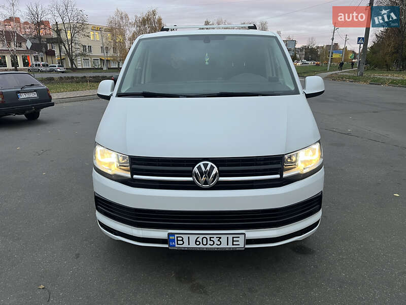 Минивэн Volkswagen Multivan 2017 в Миргороде