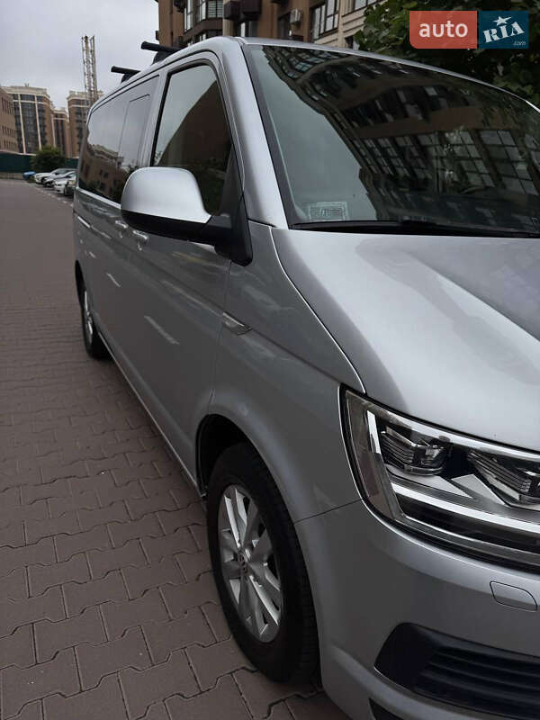Минивэн Volkswagen Multivan 2016 в Киеве