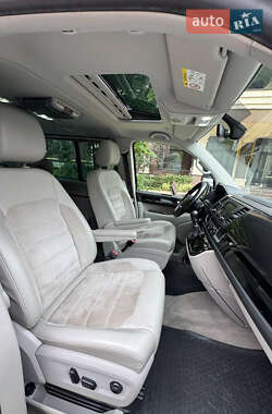 Минивэн Volkswagen Multivan 2016 в 