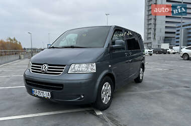 Минивэн Volkswagen Multivan 2003 в Киеве