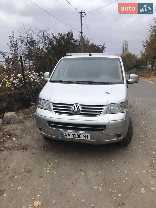 Минивэн Volkswagen Multivan 2004 в Днепре