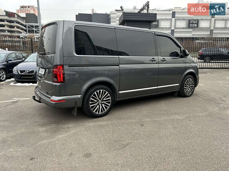 Минивэн Volkswagen Multivan 2020 в Киеве