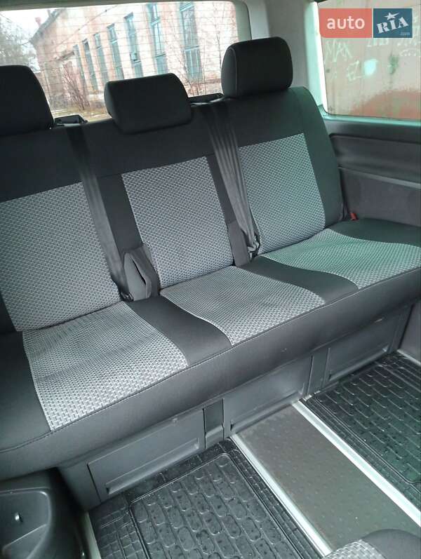 Мінівен Volkswagen Multivan 2004 в Козелеці