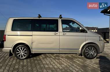 Мінівен Volkswagen Multivan 2013 в Стрию