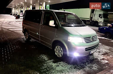 Минивэн Volkswagen Multivan 2009 в 