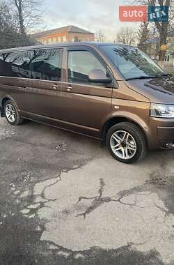 Минивэн Volkswagen Multivan 2013 в Баре