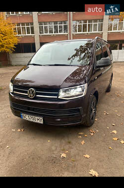 Минивэн Volkswagen Multivan 2016 в Львове